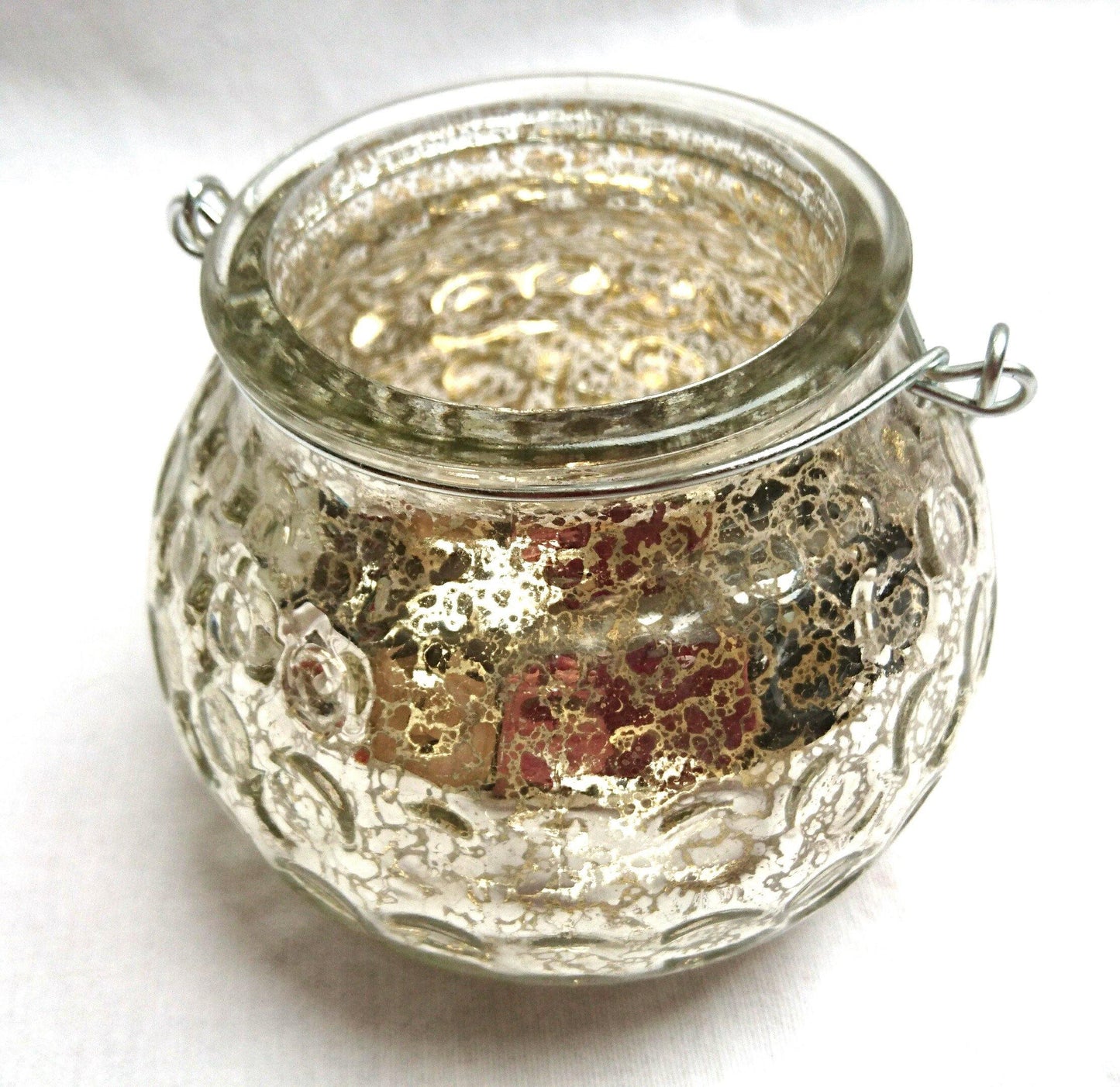 Kleines Windlicht Kugel mit Metallhenkel - zum Hängen & Stellen in 2 verschiedenen Farben - KamelundMilch.de