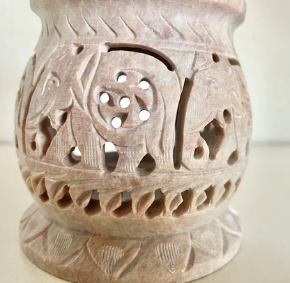 Duftlampe Elefanten in Reihe Speckstein